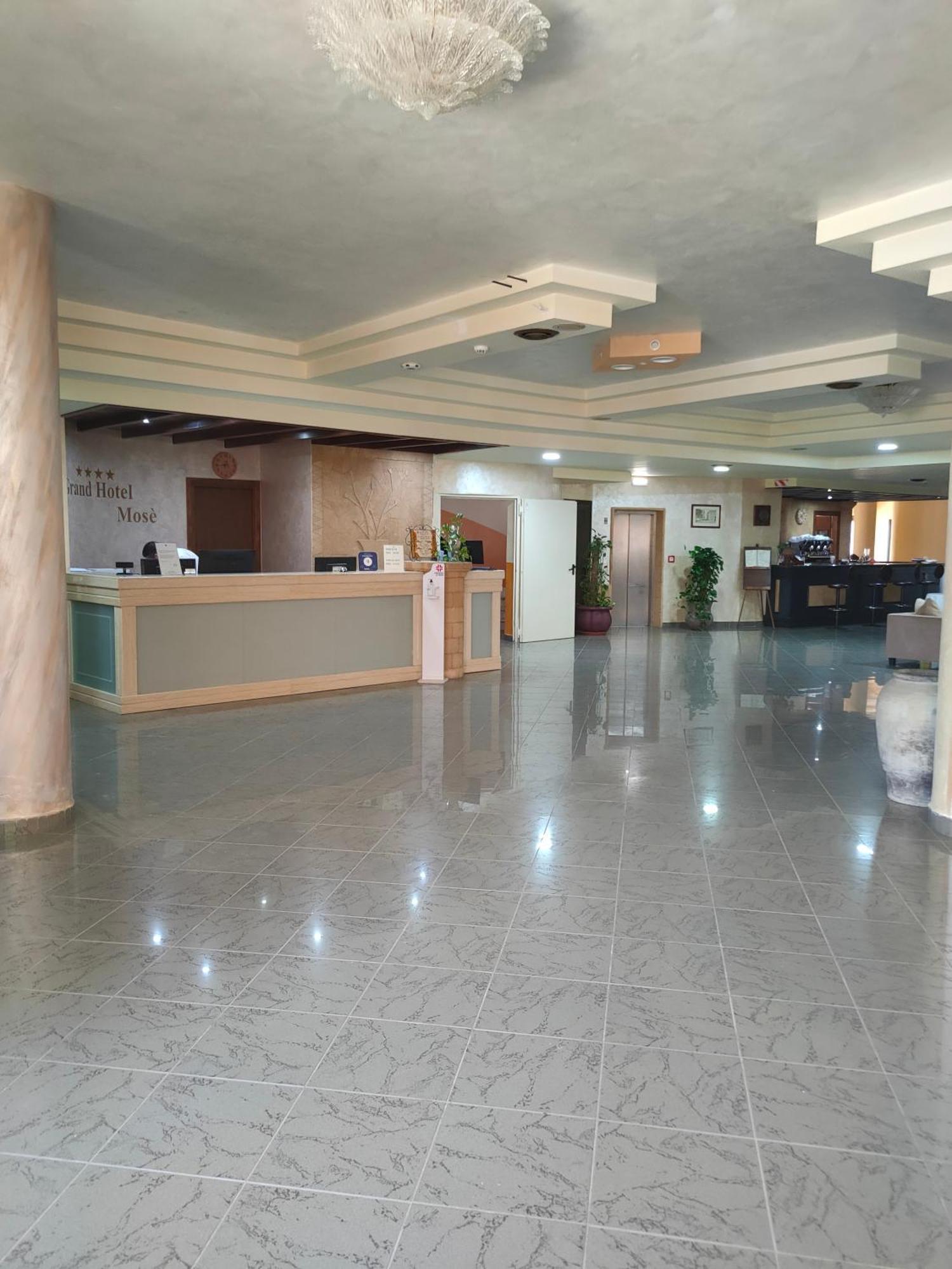 Grand Hotel Mose Villaggio Mose  Bagian luar foto